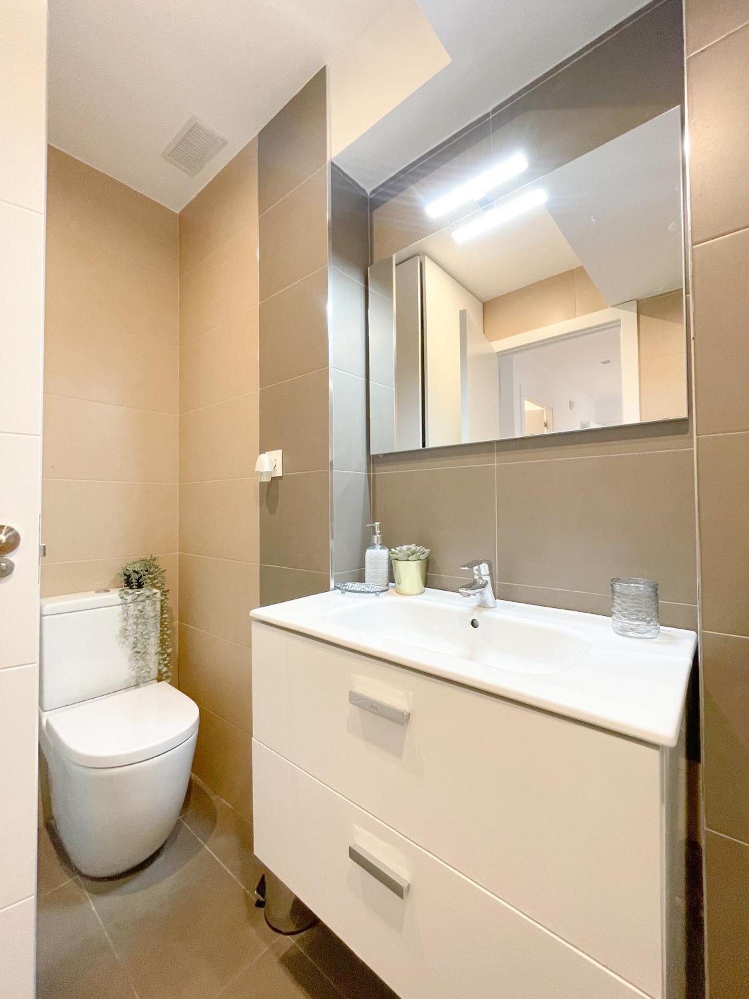 Moderno Apartamento Plz De La Merced Malaga Zewnętrze zdjęcie